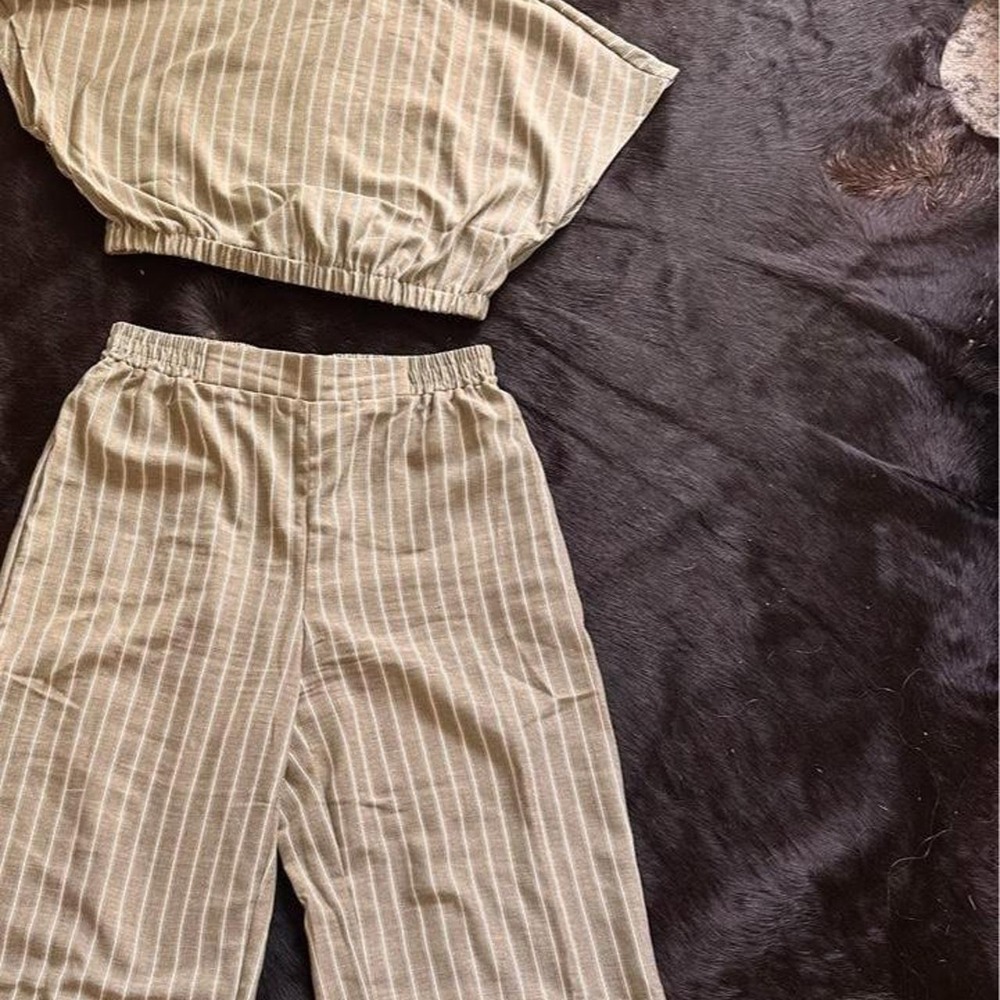 Two piece set